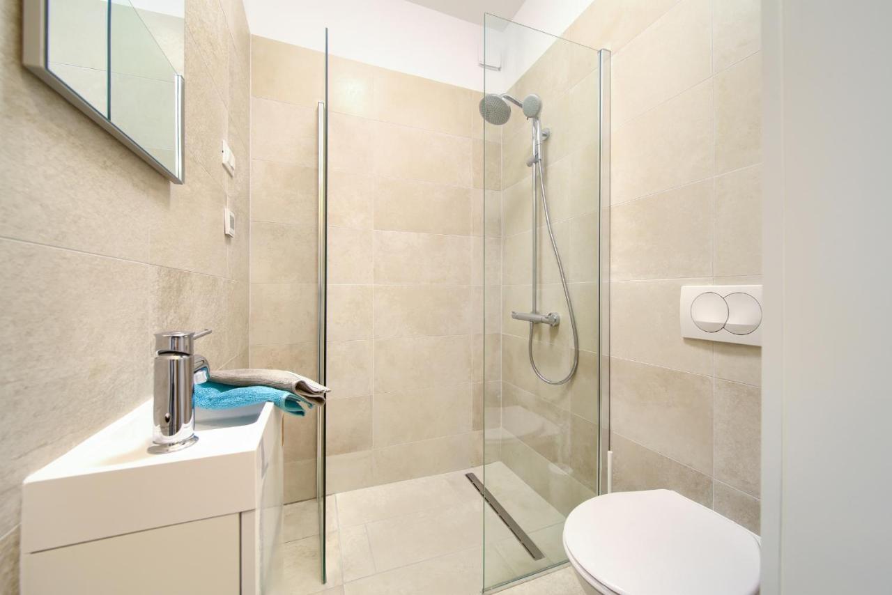 Apartments Perle Malinska Ngoại thất bức ảnh